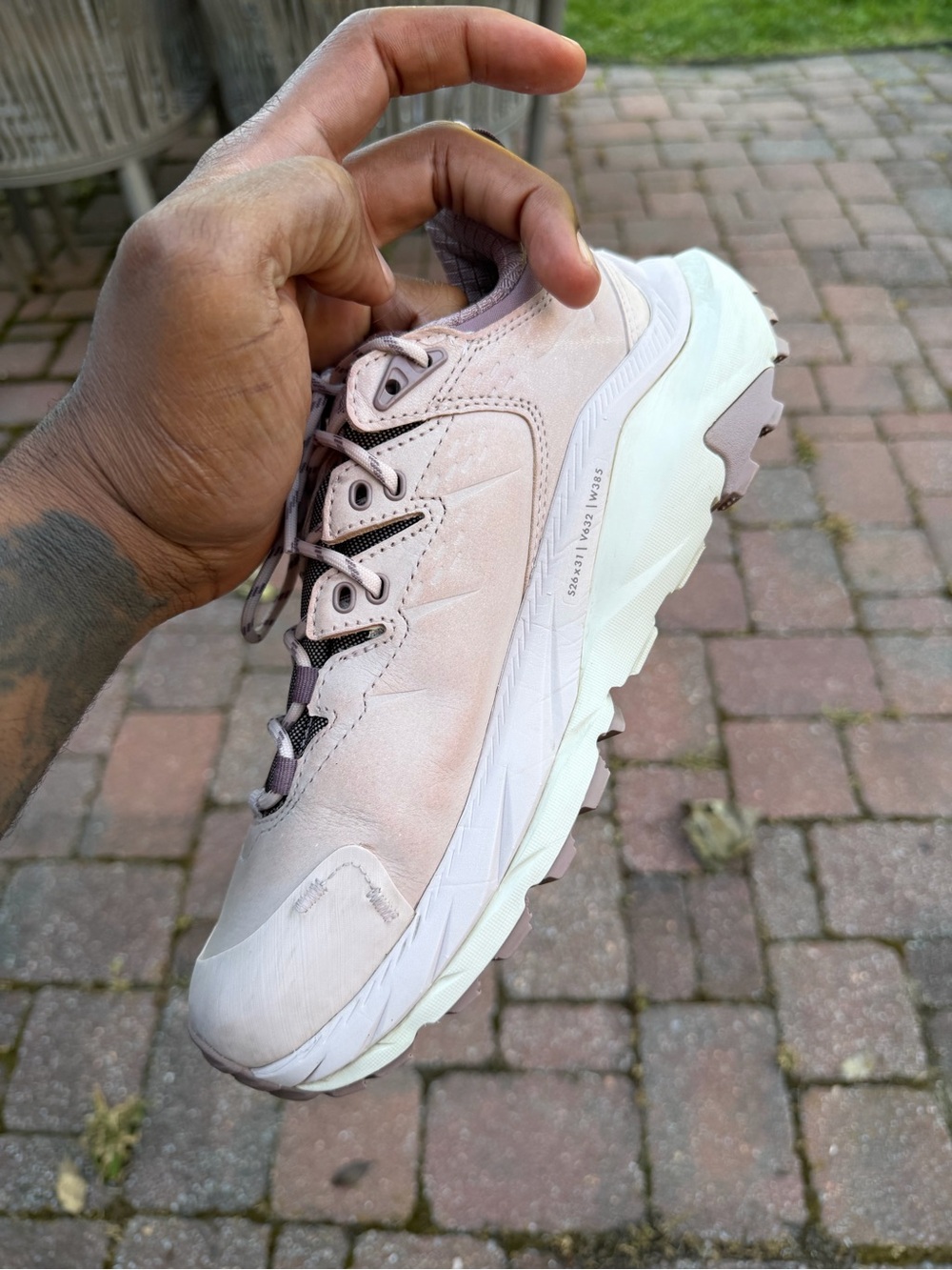 Hoka Women's Pale Pink Trail Trainer size 8 - Picture 6 of 7